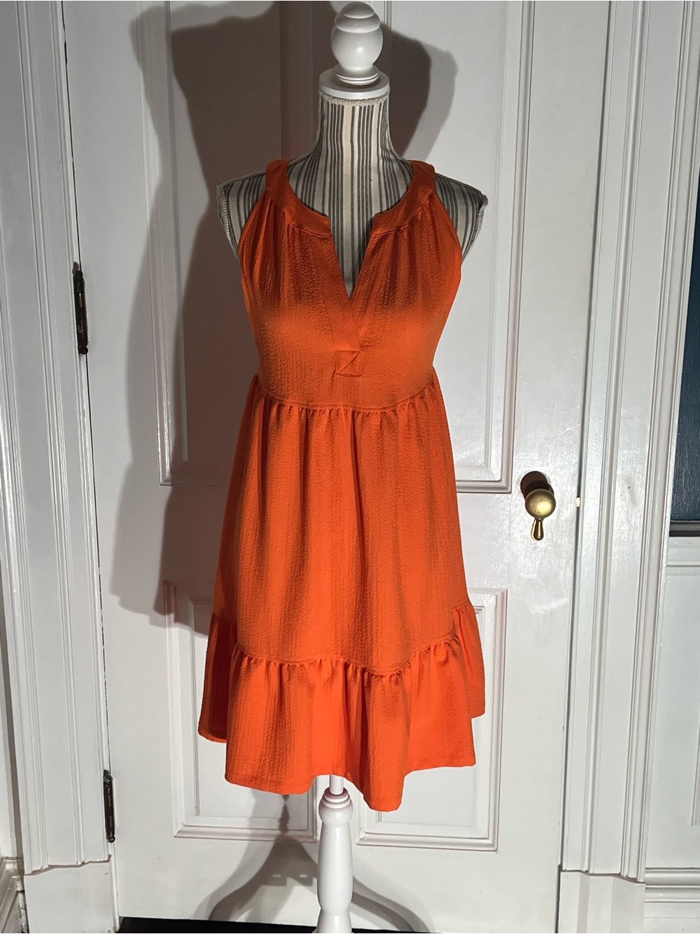 Sleeveless Orange Calvin Klein size 2 textured dress women’s v neck tie back dr1
